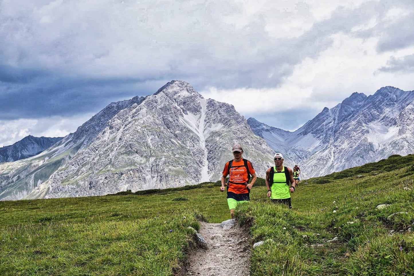Trainingsplan Trailrunning • ZIEL 25km/500-800Hm • Level 2 • 12 Wochen