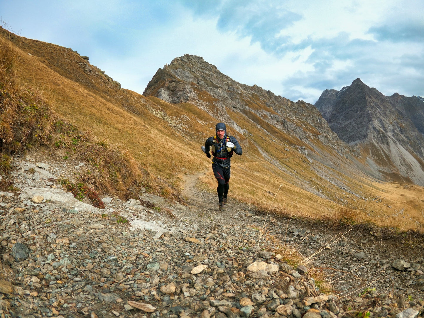 Trainingsplan Trailrunning • Ziel 30km/1500Hm • 12 Wochen